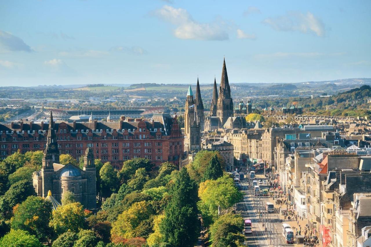 Spacious City Centre Family Room Edinburgh Ngoại thất bức ảnh
