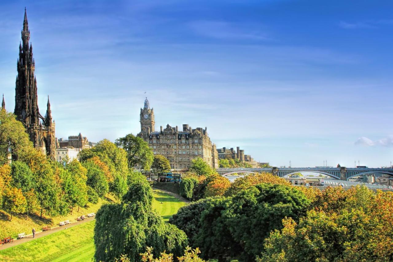 Spacious City Centre Family Room Edinburgh Ngoại thất bức ảnh