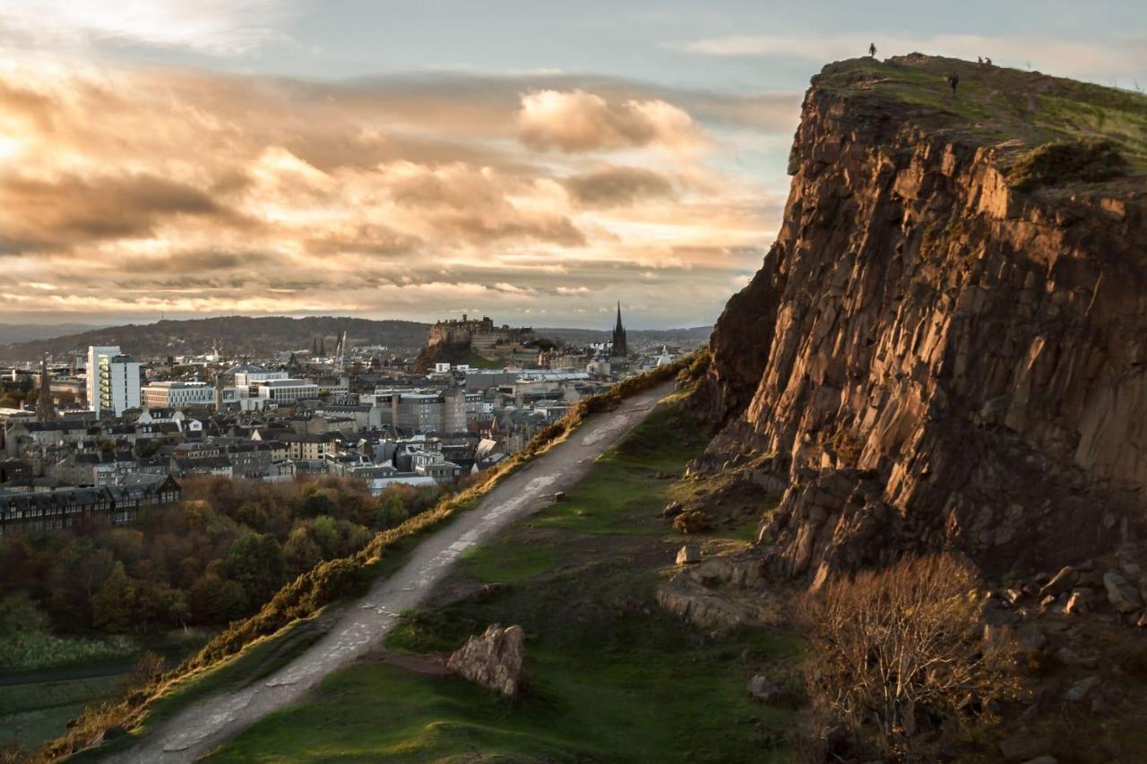 Spacious City Centre Family Room Edinburgh Ngoại thất bức ảnh